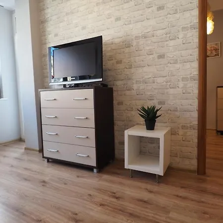 Kghn Tkacka 28 Apartment